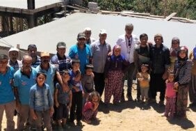 FATMA TEYZENİN YANAN EVİ YENİDEN YAPILIYOR