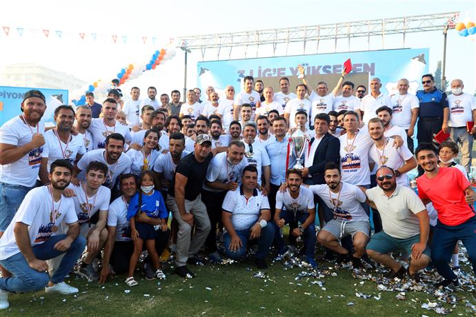 KESTELSPOR ŞAMPİYONLUK KUPASINI ALDI