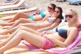 alanya-da-turistlerin-plaj-keyfi-2910130_o