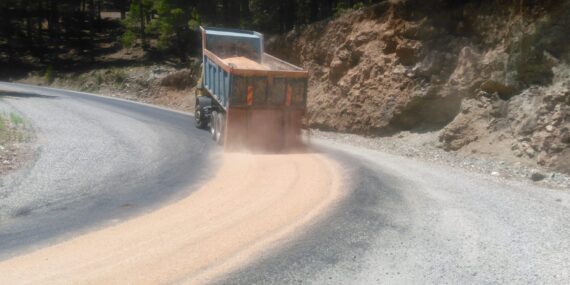 Büyükşehir, sorunları çözüyor.