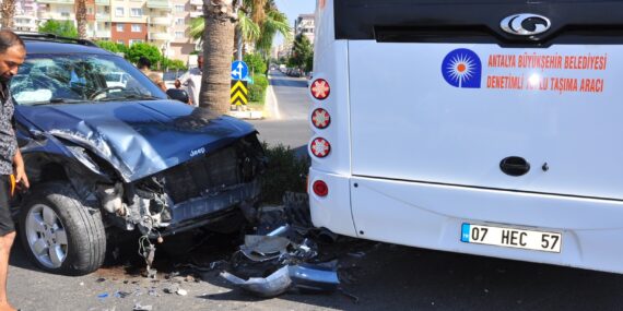 Mahmutlar’da kaza 1 Ağır yaralı