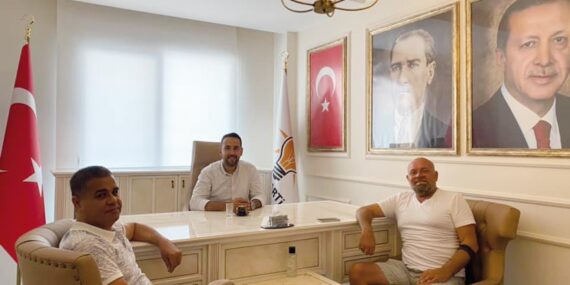 Mahmutlar AK Parti’ye ziyaretçi akını
