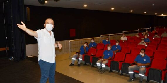 Alanya’da Sinekle mücadele ekibine eğitim