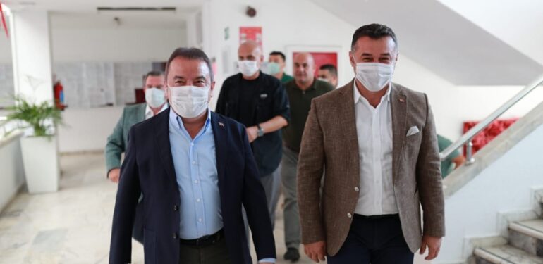 Başkan Böcek Alanya’da