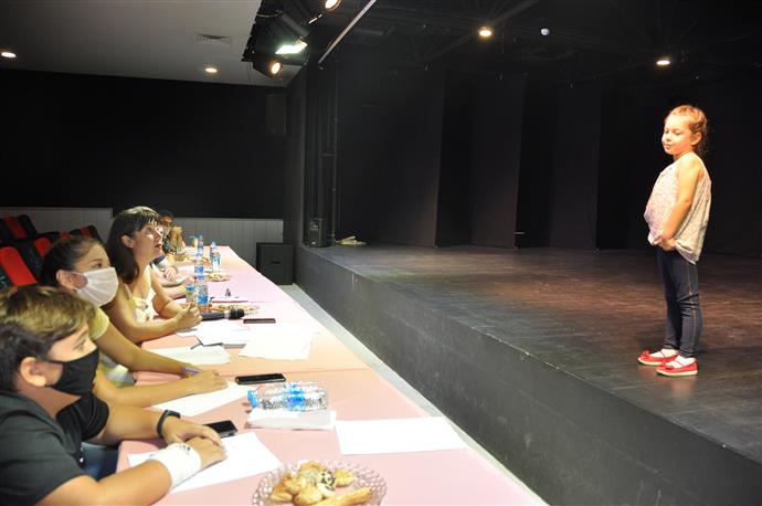 ALANYA BELEDİYE TİYATROSU DRAMA KURSU SEÇMELERİ YAPILDI