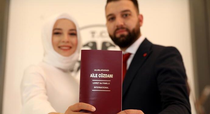 ALANYA BELEDİYESİ İLE 1453 ÇİFT DÜNYAEVİNE GİRDİ