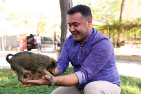 BAŞKAN YÜCEL 4 EKİM HAYVANLARI KORUMA GÜNÜNÜ MİNİK EKİM İLE KUTLADI