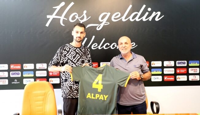 Beşiktaş’lı Genç Stoper Alpay Alanyaspor’da