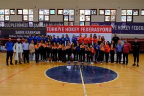 KADINLAR SALON HOKEYİ BİRİNCİ LİG ŞAMPİYONU TÜRKOĞLU BELEDİYE MARAŞ