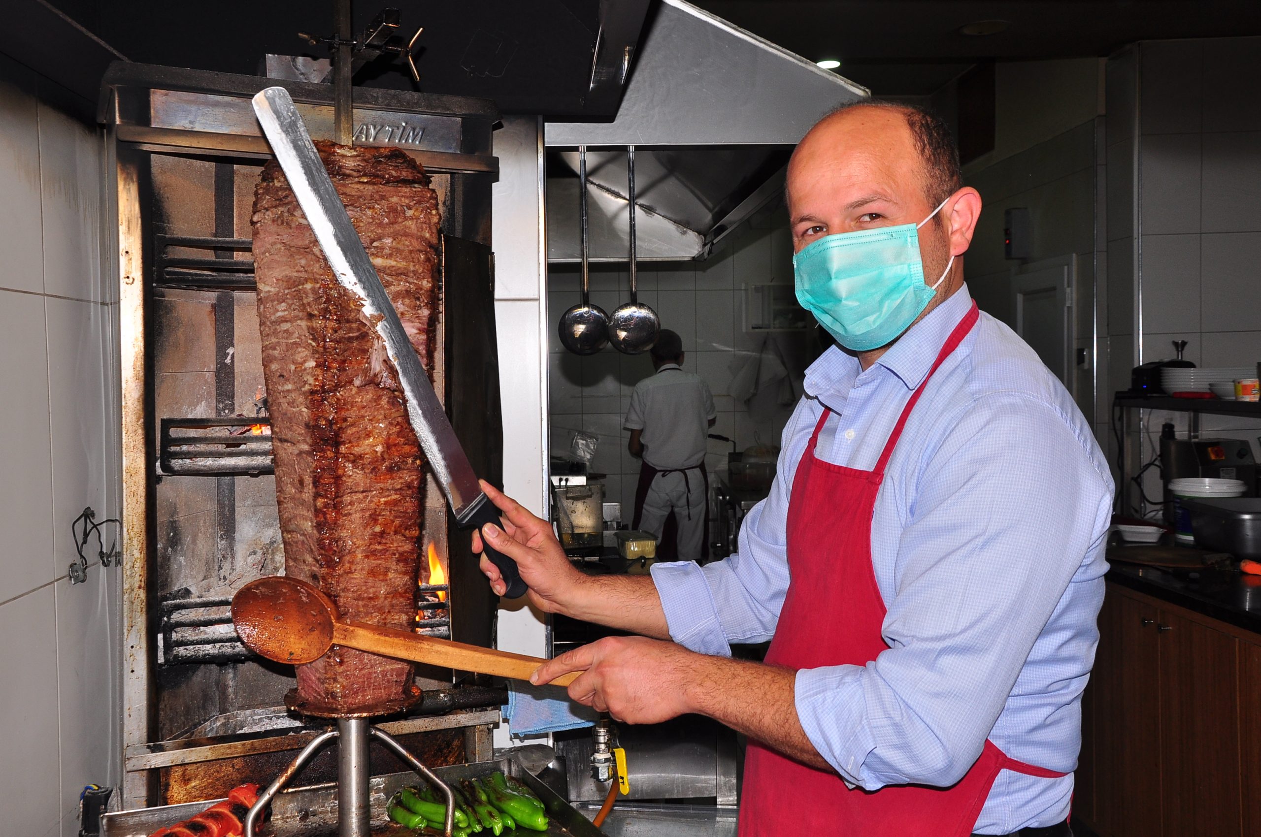 Odun Ateşinde, ‘Yaprak ET Döner’ Çorbacı Akay’da