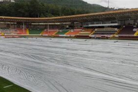 BAHÇEŞEHİR OKULLARI STADYUMU’NDA KUVVETLİ YAĞIŞ ÖNLEMİ ALINDI