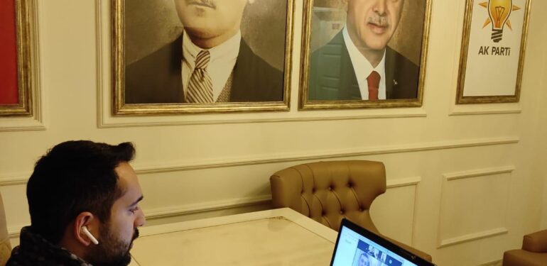 Toklu, Mahalle Başkanlarıyla online buluştu