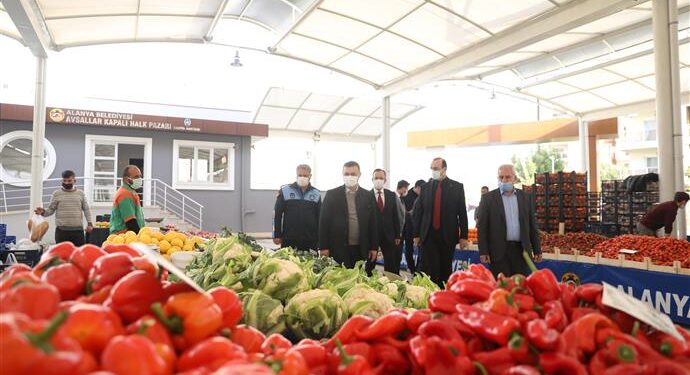 AVSALLAR KAPALI PAZAR YERİ HİZMETE AÇILDI BAŞKAN YÜCEL PAZAR ESNAFIYLA DUAYA KATILDI