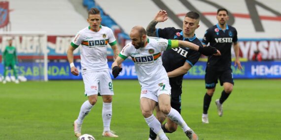 Alanyaspor fırtına gibi esti