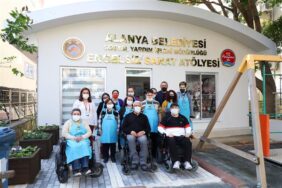 ENGELSİZ SANAT ATÖLYESİ İLE ÜRETİMİN ÖNÜNDEKİ ENGELLER KALKIYOR