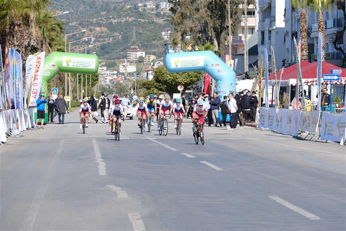 İŞİTME ENGELLİLER AVRUPA YOL BİSİKLETİ ŞAMPİYONASI’NDA  KRITERYUM YARIŞI YAPILDI