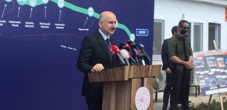 ULAŞTIRMA BAKANI MAHMUTLAR’DA