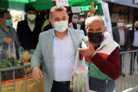 ALANYA BELEDİYESİ SU KABAĞI FİDESİ DAĞITTI