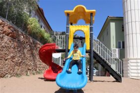 ALANYA BELEDİYESİ’NDEN OBA MAHALLESİ’NE YENİ ÇOCUK PARKI