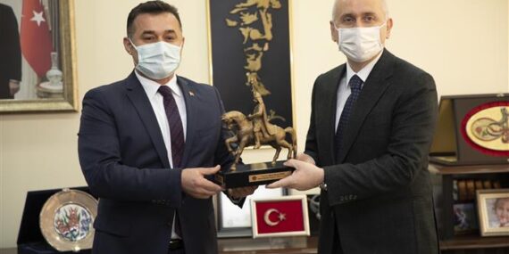 BAKAN KARAİSMAİLOĞLU ALANYA BELEDİYESİ’Nİ ZİYARET ETTİ