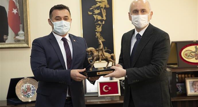 BAKAN KARAİSMAİLOĞLU ALANYA BELEDİYESİ’Nİ ZİYARET ETTİ