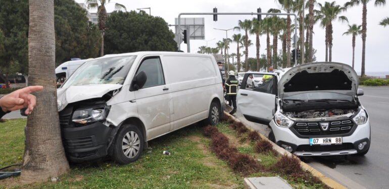 D-400’de kaza 2 yaralı