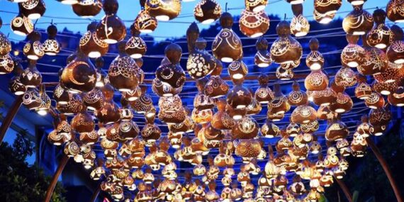 KABAK SOKAĞI YENİDEN IŞIL IŞIL