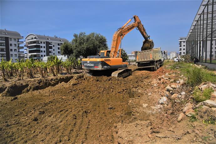 KONFORLU VE RAHAT ULAŞIM İÇİN KENT GENELİNDE HUMMALI ÇALIŞMA