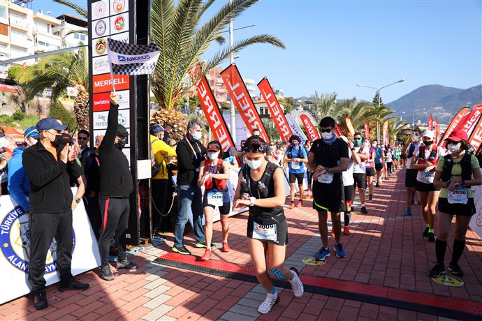 MERRELL ALANYA ULTRA TRAIL YAPILDI
