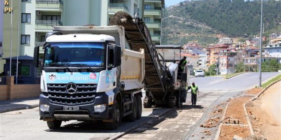 YENİ PRESTİJ CADDESİ’NDE SICAK ASFALT İÇİN HAZIRLIKLAR BAŞLADI