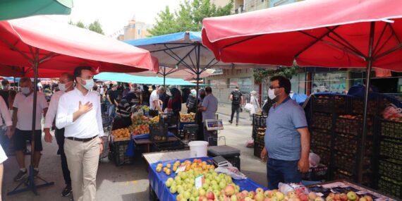 Toklu pazar yeri ve balık halini ziyaret etti