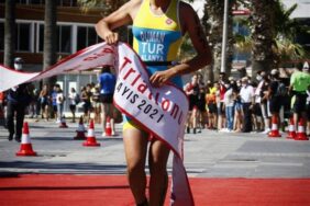 ALANYA BELEDİYESİ TRIATLON TAKIMI GURURLANDIRDI