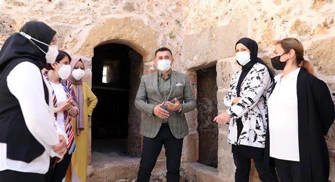 BAŞKAN YÜCEL ALANYA’DA BİR TARİHİ DAHA AYAĞA KALDIRIYOR