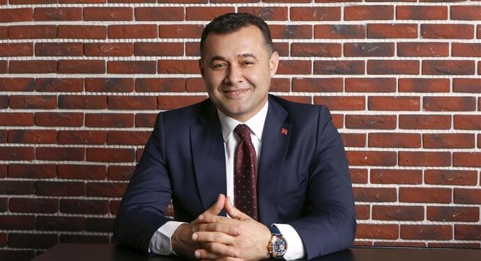 BAŞKAN YÜCEL VATANDAŞLARIN RAMAZAN BAYRAMINI TEBRİK ETTİ