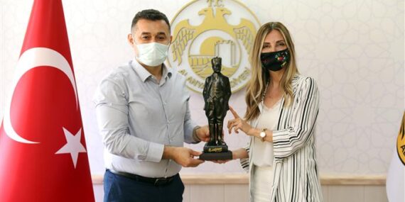 BAŞKAN YÜCEL’E EĞİTİME DESTEK TEŞEKKÜRÜ