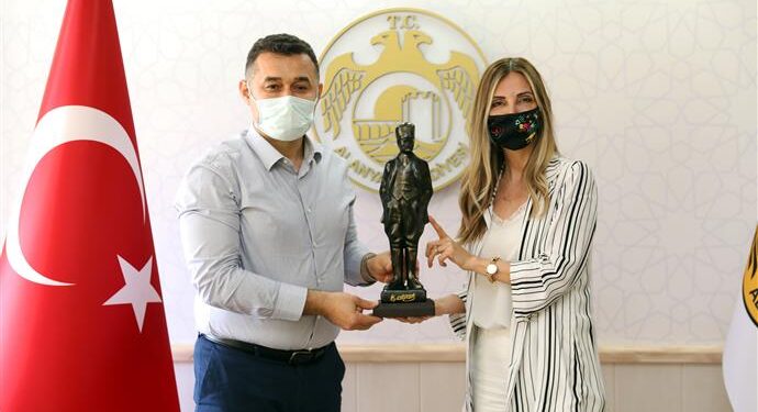 BAŞKAN YÜCEL’E EĞİTİME DESTEK TEŞEKKÜRÜ