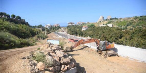 KESTEL 30 METRE İMAR YOLU’NDA ÇALIŞMALAR HIZLANDI