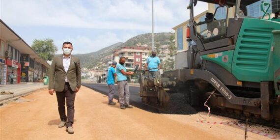 YENİ PRESTİJ CADDESİ’NDE ASFALT ÇALIŞMASINA BAŞLANDI