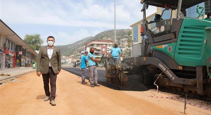 YENİ PRESTİJ CADDESİ’NDE ASFALT ÇALIŞMASINA BAŞLANDI