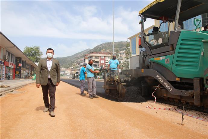 YENİ PRESTİJ CADDESİ'NDE ASFALT ÇALIŞMASINA BAŞLANDI