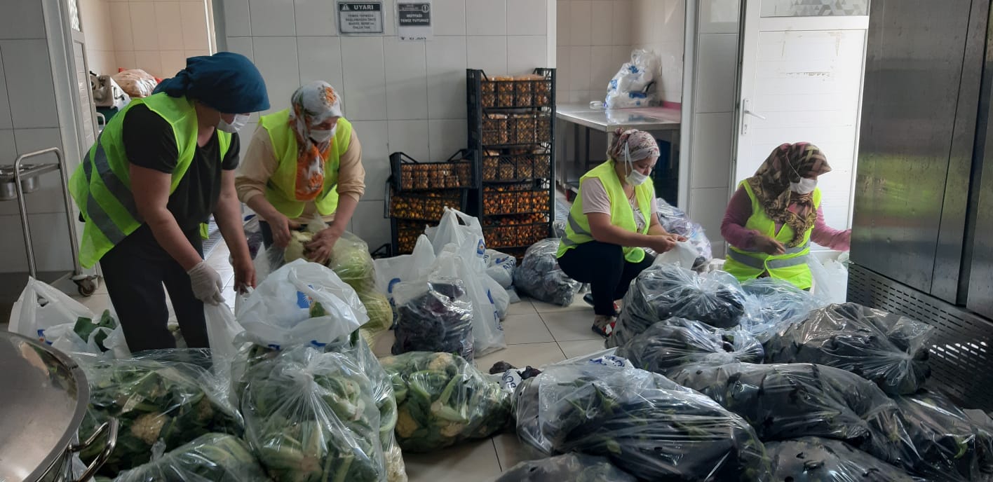 Büyükşehir’den üreticiye destek