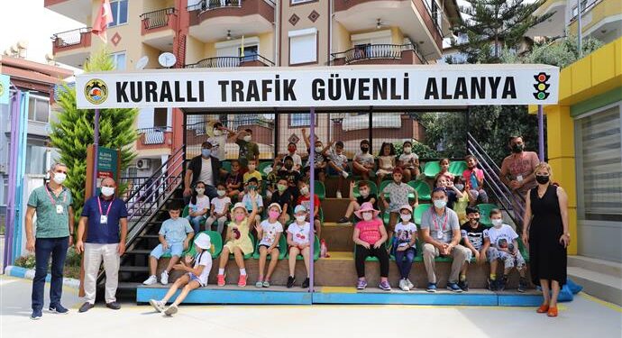 ALANYA BELEDİYESİ TRAFİK EĞİTİM PARKI EĞİTİMLERİNE YENİDEN BAŞLADI