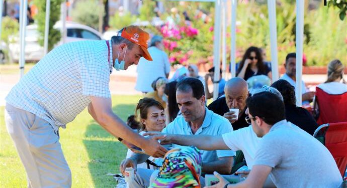 ALANYA BELEDİYESİ VELİLERİ VE ÖĞRENCİLERİ UNUTMADI