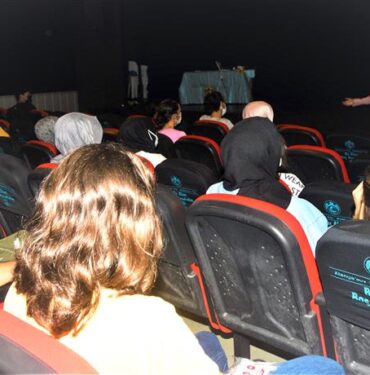 ÜNİVERSİTE ADAYLARINA SINAV KAYGISI VE MOTİVASYON SEMİNERİ