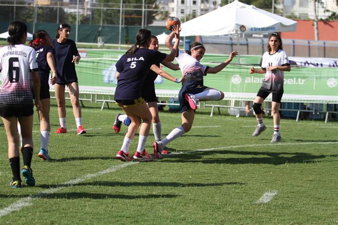 26. RAMAZAN DEMİRCİ HENTBOL TURNUVASI BAŞLADI