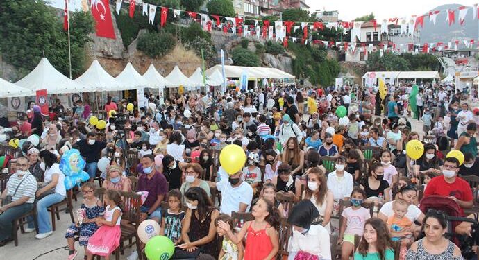 3. ALANYA ULUSLARARASI ÇOCUK FESTİVALİ EĞLENCELİ PROGRAMLARLA DEVAM EDİYOR