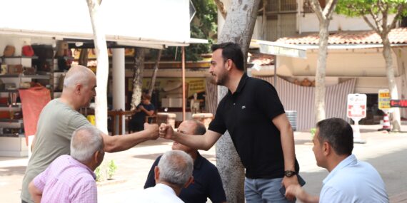 AK Parti Esnaf Turuna Devam Ediyor.