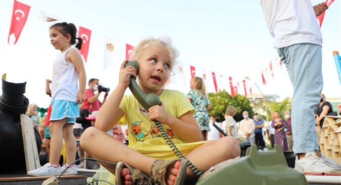 AİLE DOSTU VE GÜVENLİ PARKLAR PROJESİ TÖRENLE TANITILDI