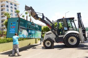 ALANYA BELEDİYESİ YENİ MOBİL ATIK GETİRME MERKEZLERİ’NİN KURULUMUNA DEVAM EDİYOR