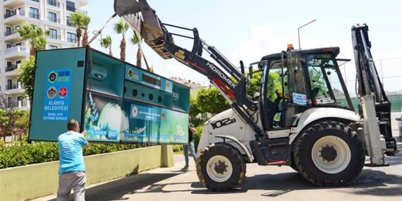 ALANYA BELEDİYESİ YENİ MOBİL ATIK GETİRME MERKEZLERİ’NİN KURULUMUNA DEVAM EDİYOR